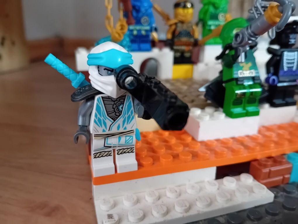 Bazooka z lego .