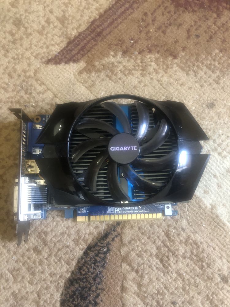 Видеокарта Gigabyte GV-N65TOC-1GI (rev. 2.1) 1 GB