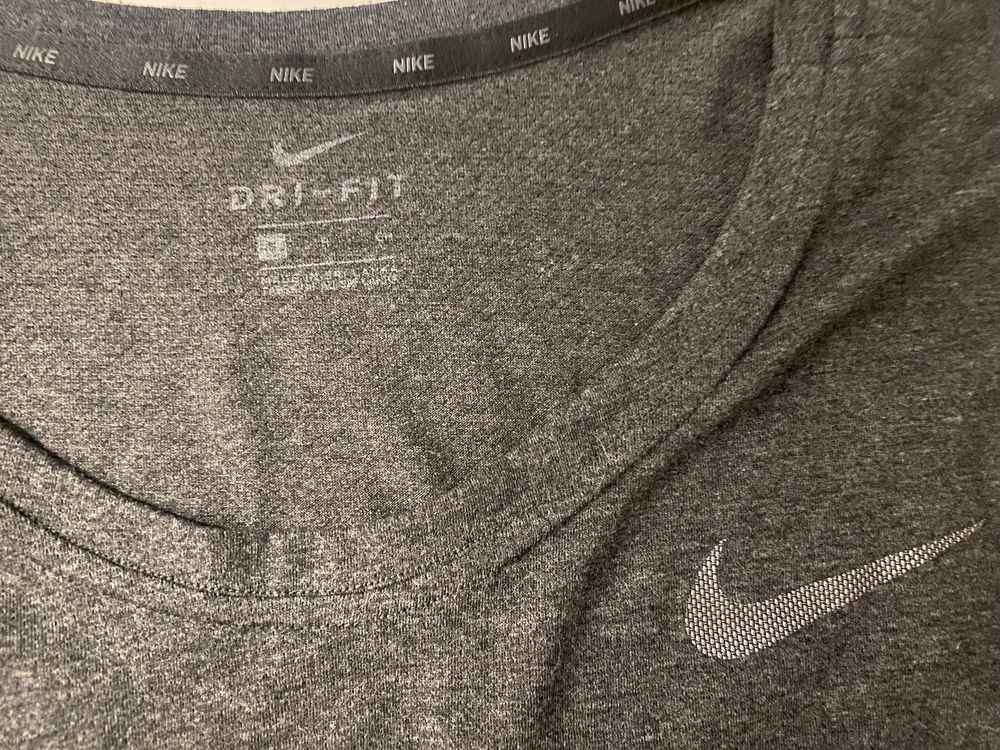 Koszulka szara Nike r.S/M
