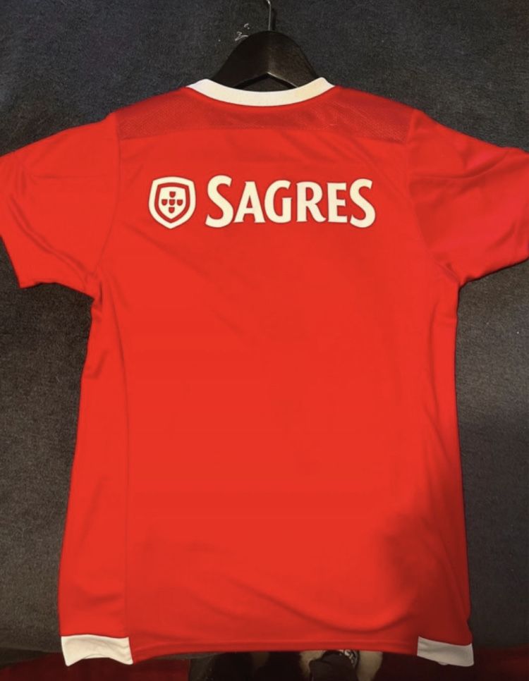 T-shirt oficial SLBenfica criança 11-12 anos