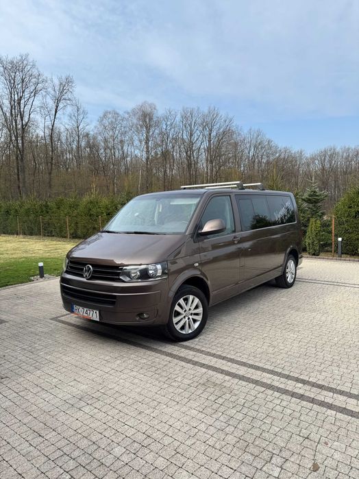 Wynajem Volkswagen Caravelle 2015 r. Comfortline Wersja LONG