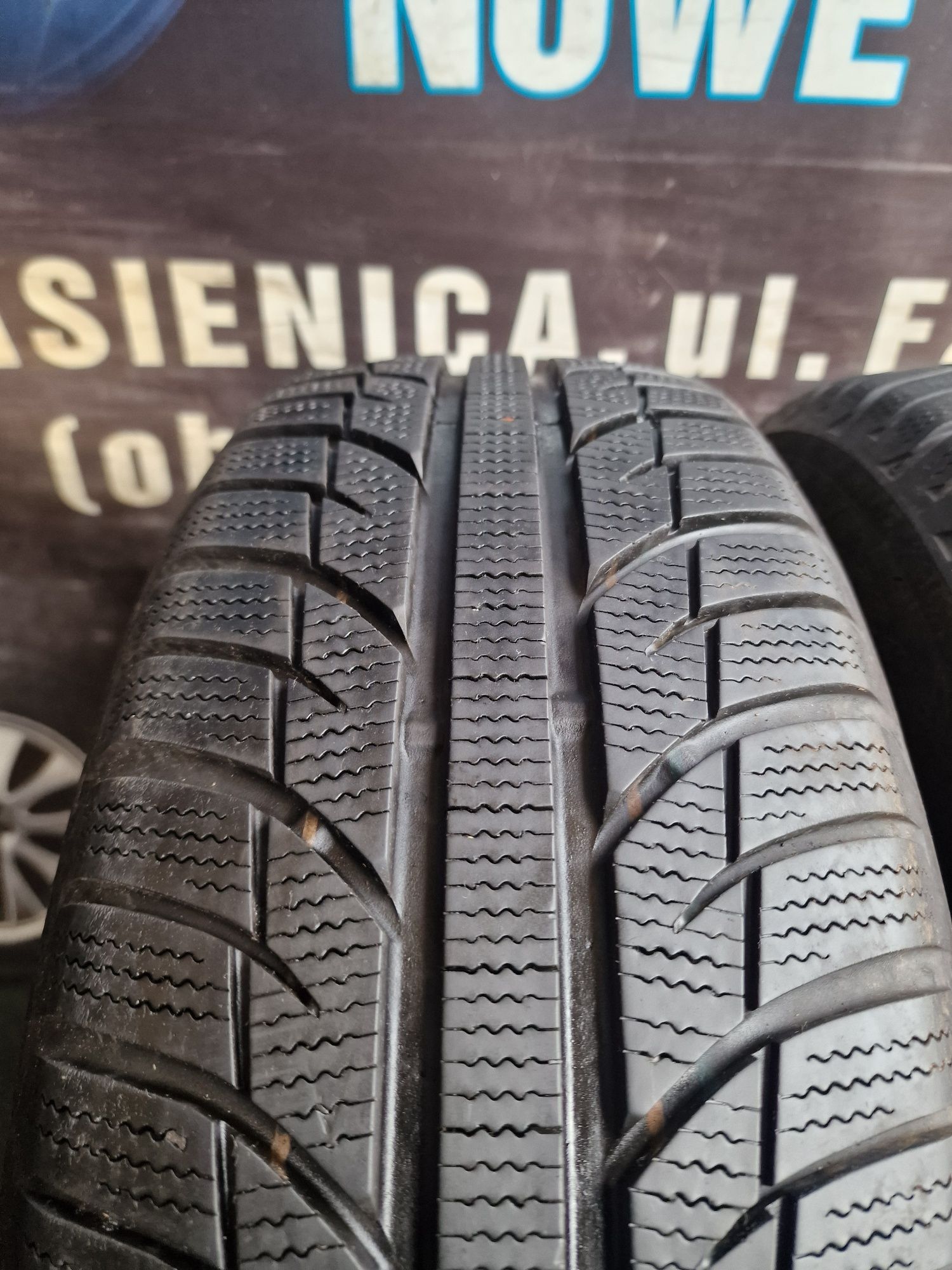 Opony zimowe 185/60/14 Toyo Para 7.3mm 2022