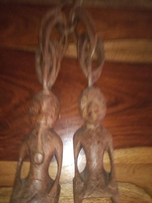 Rzeźba drewniana mąż i żona