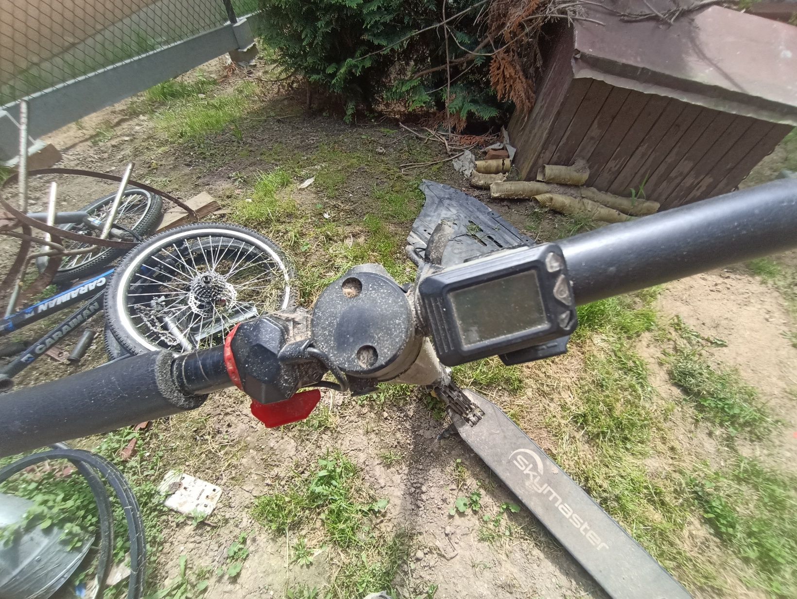 Hulajnoga elektryczna skymaster która się nie włacza  nie włącza