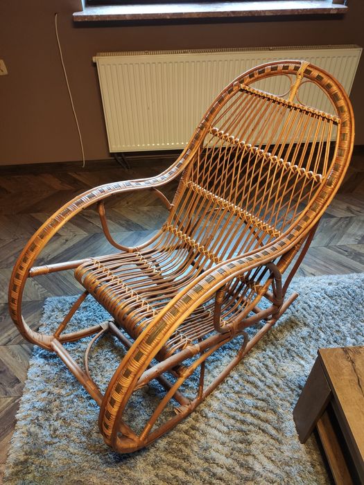 Fotel bujany wiklinowy jak nowy