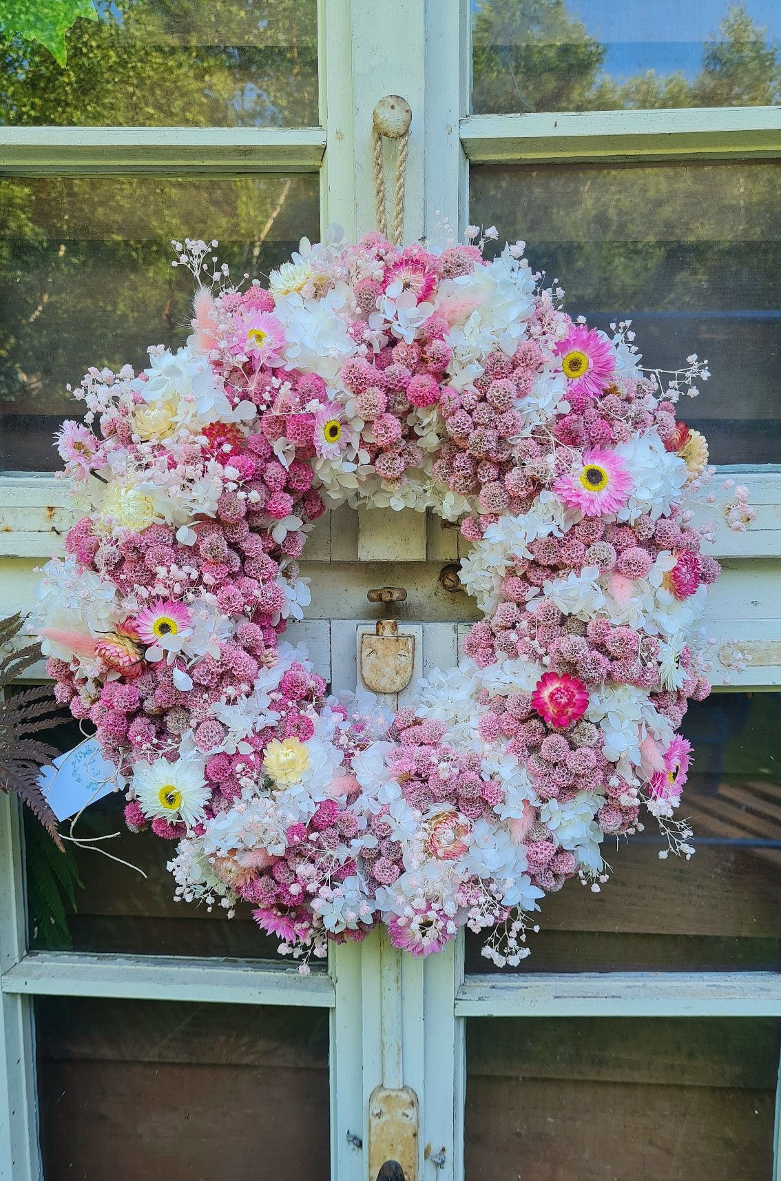 Wianek z suszonych kwiatów Pink Princessa 40cm