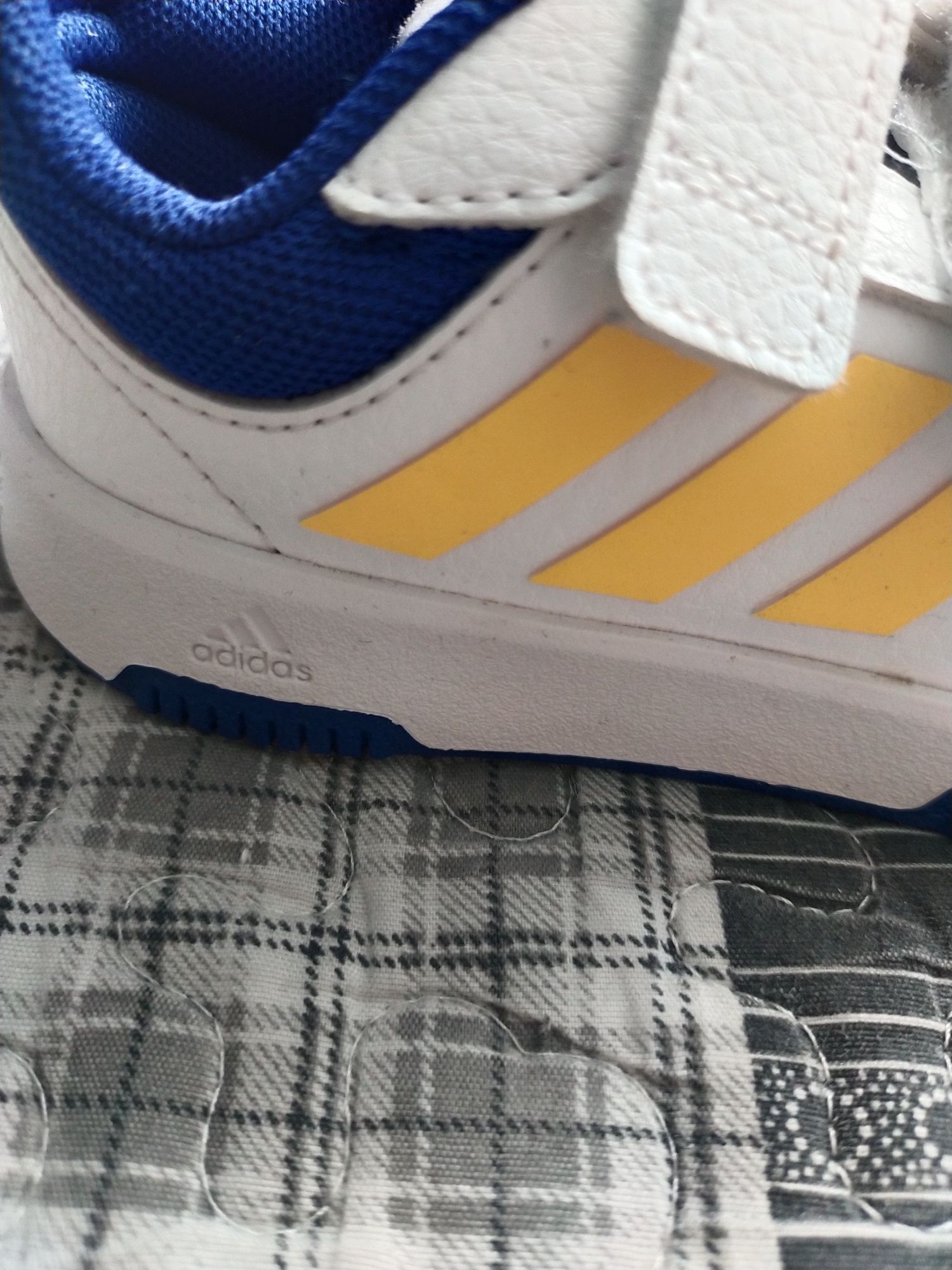 Buty sportowe na rzepy Adidas r.24
