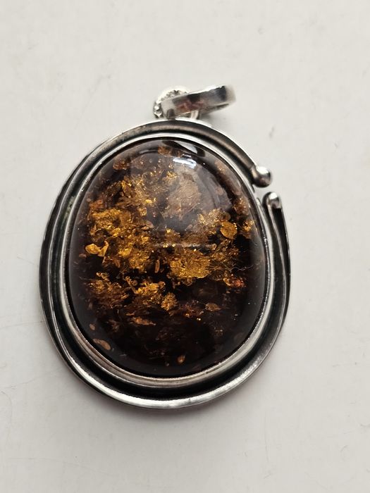 Zawieszka srebrna 925 z naturalnym bursztynem