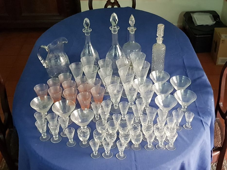 2 Serviços de copos antigos