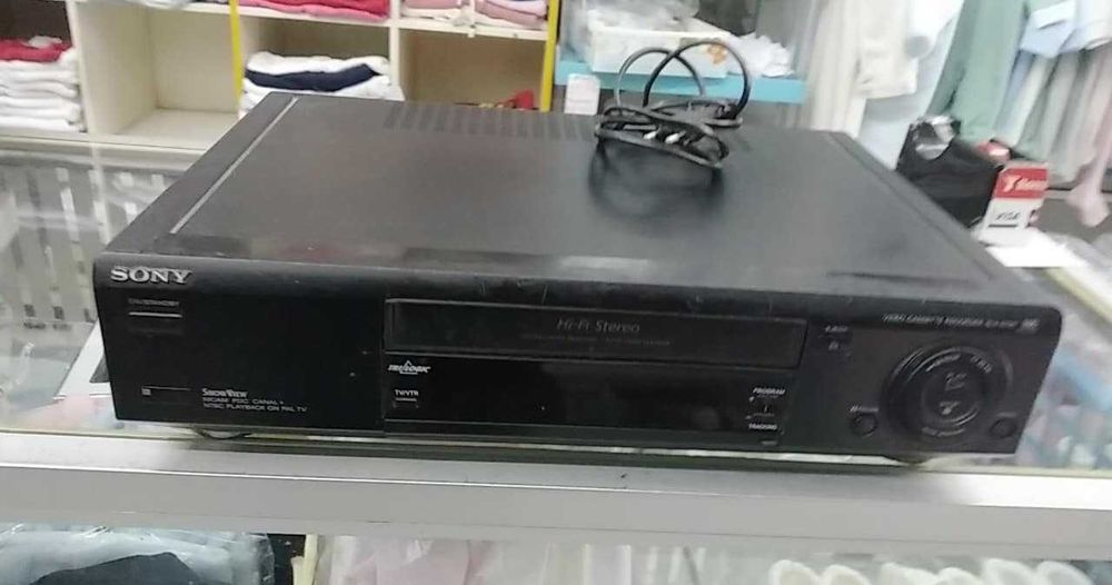 Gravador de cass. VHS Sony Modelo SLV, SÓ 25,99 c/ pequena avaria