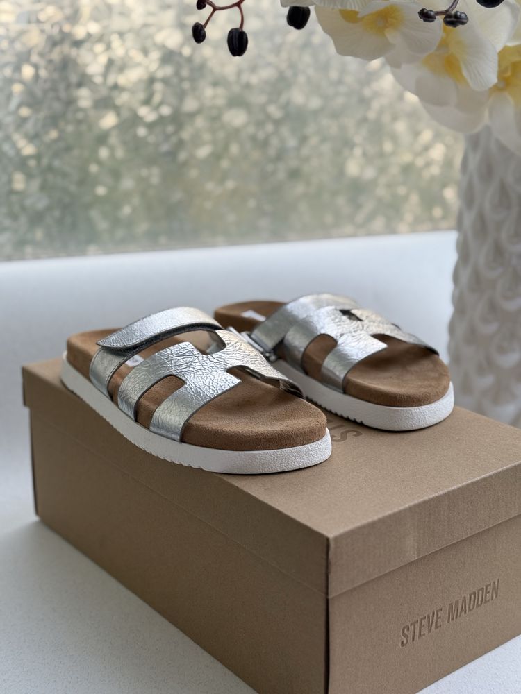 Шльопанці Steve Madden