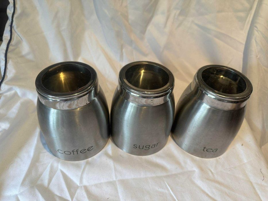 Pojemniki metalowe na kawę, cukier, herbatę (3 sztuki)