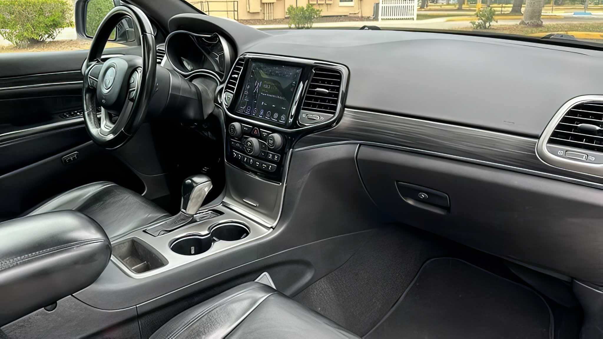 2020 Jeep Grand Cherokee