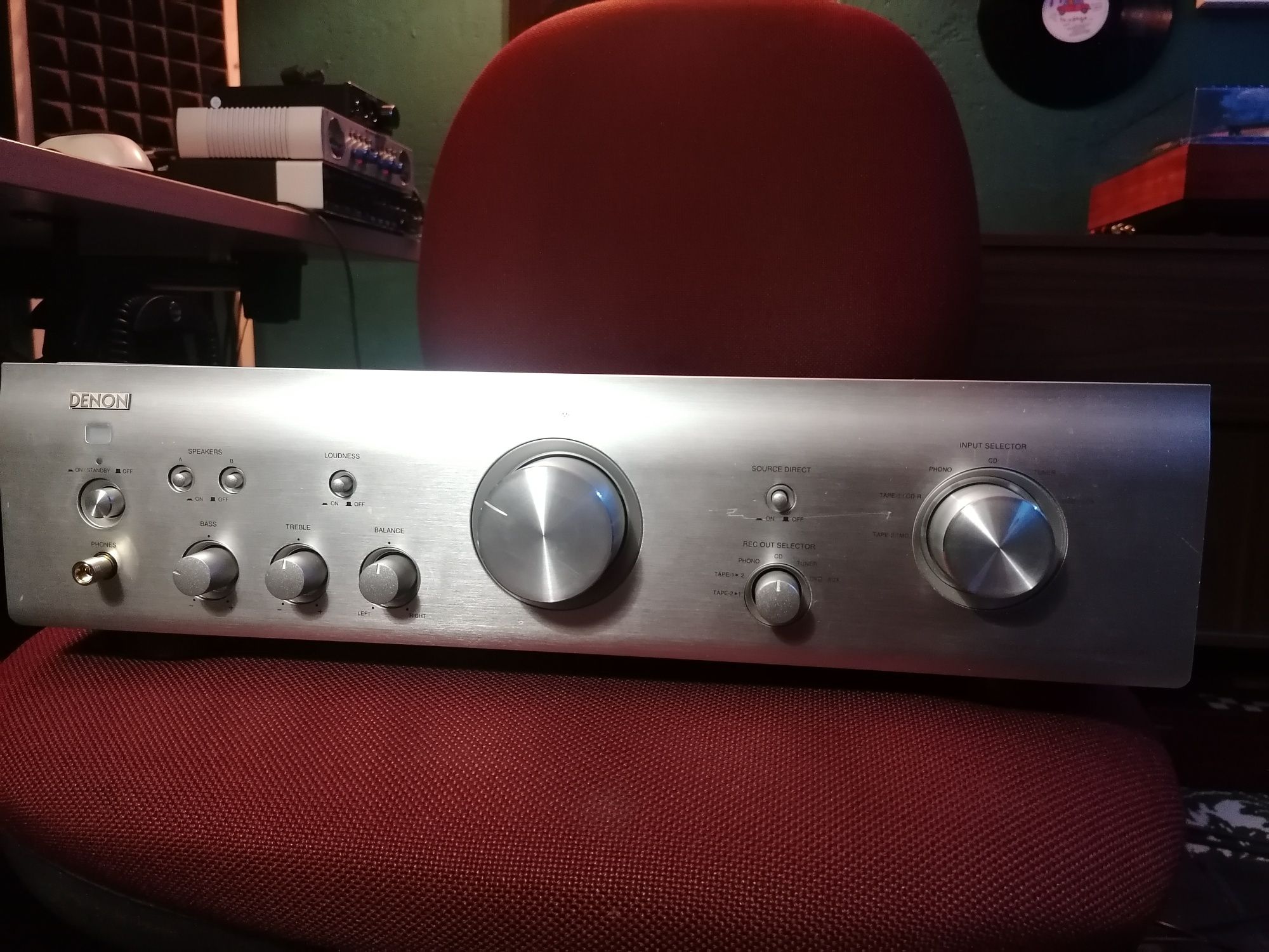 Amplificador Denon PMA-700AE