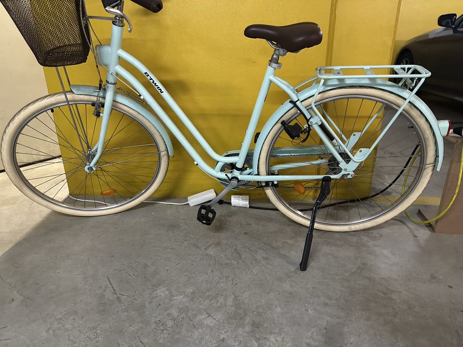 Bicicleta verde água