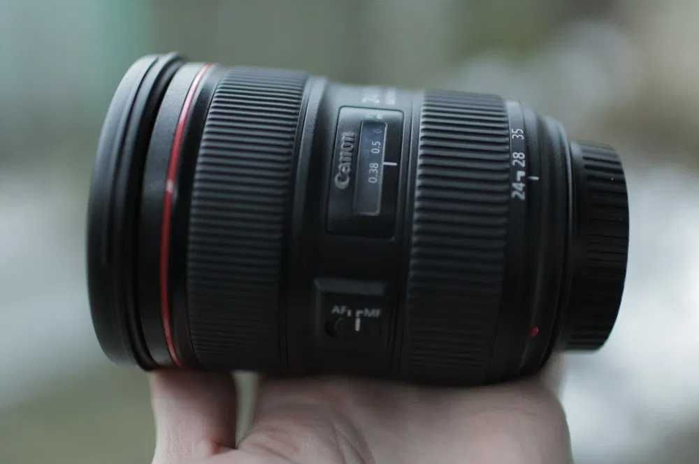 Canon EF 24-70 mm f/2.8 L II USM 2 версія., стан нового