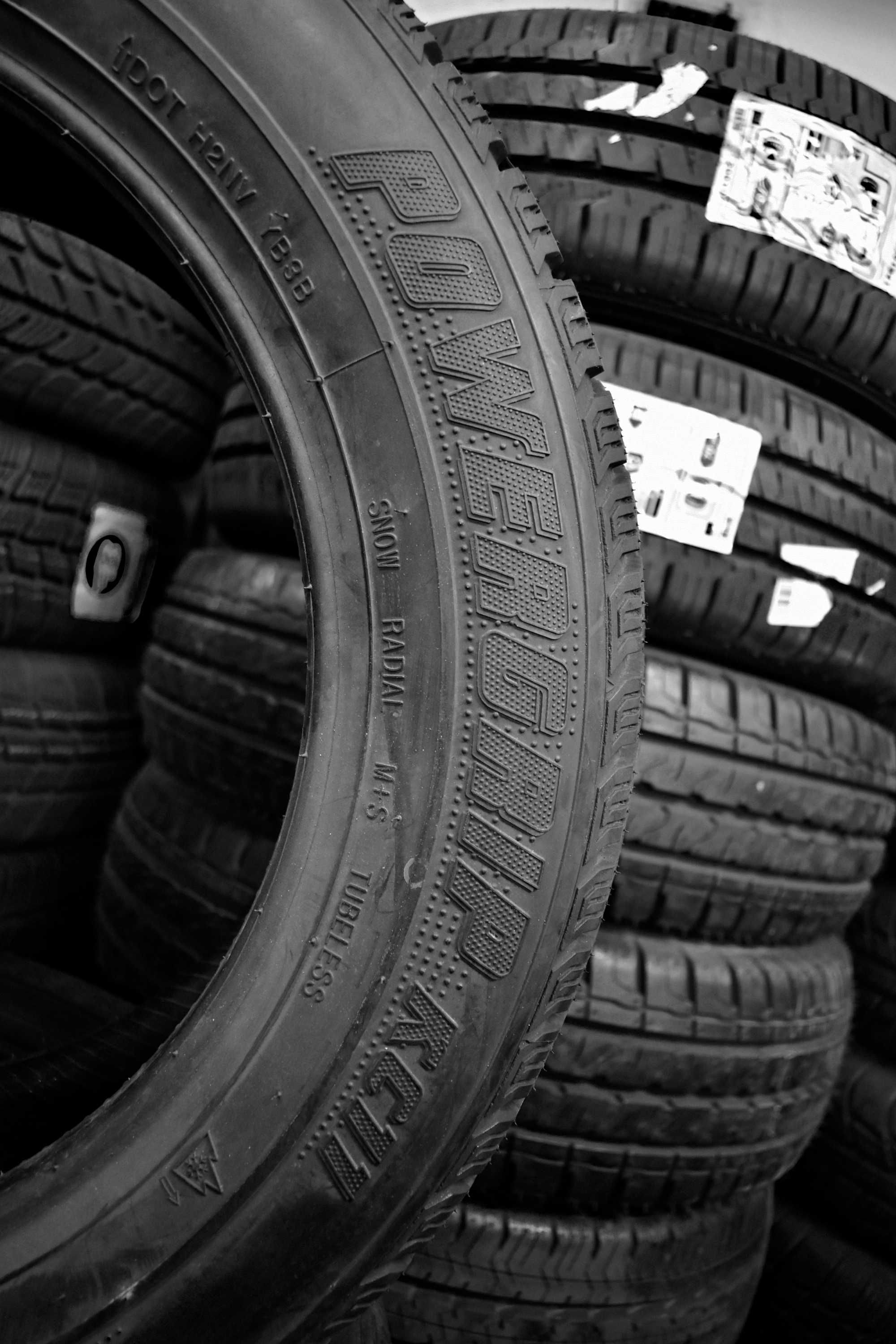 Opona opony KUMHO Power Grip KC11 195/60 R16C 99/97T