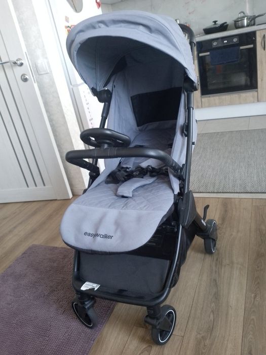 Дитяча прогулянкова коляска Easy walker