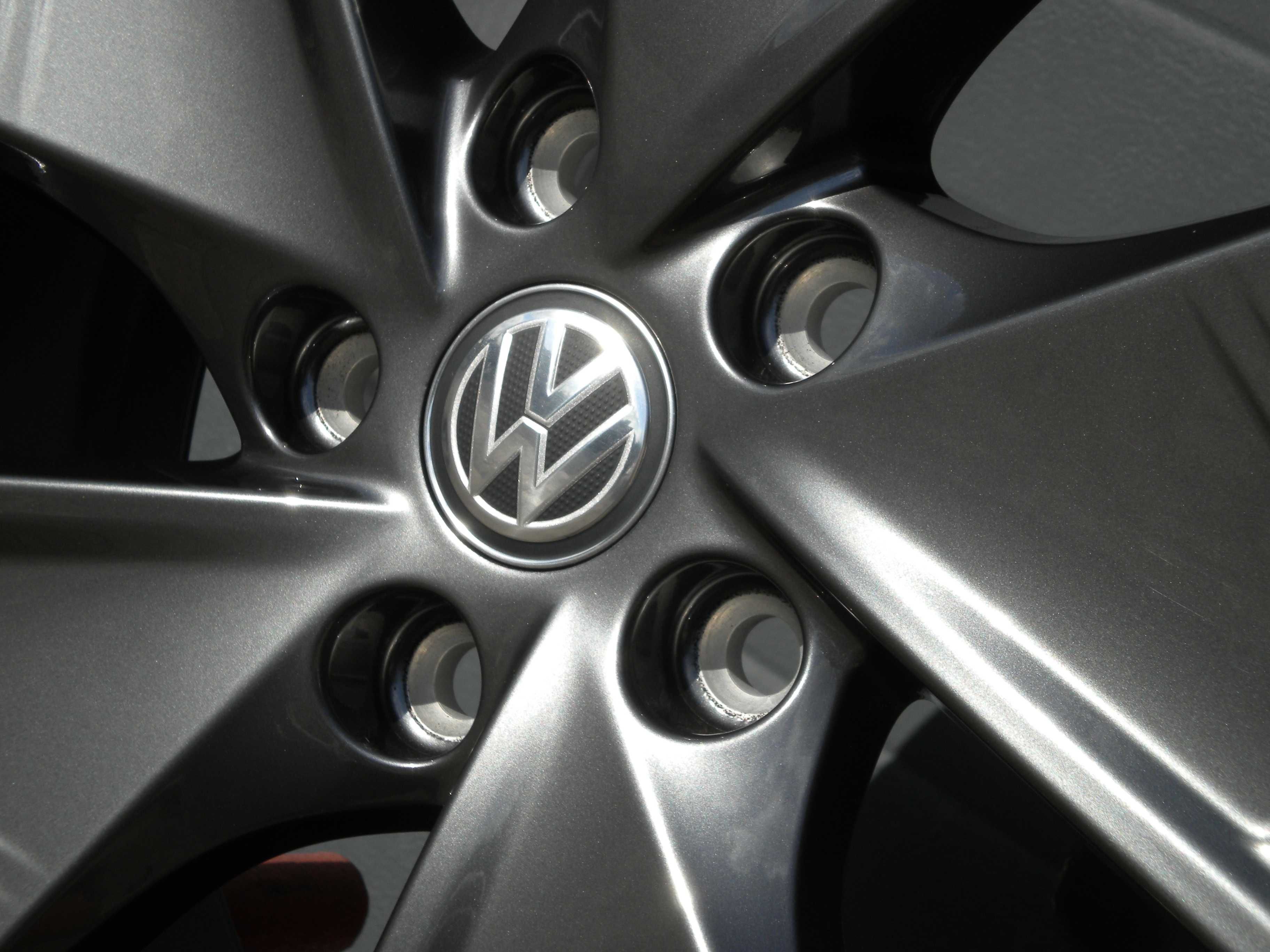 Felgi aluminiowe 18 5x112 OE Cupra Born Vw Golf VI VII VIII Touran