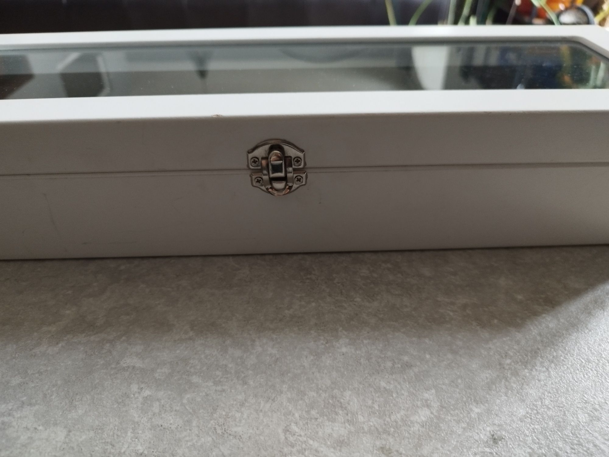 Biała drewniana duża szkatułka pudełko