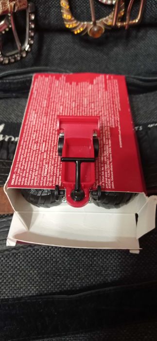 Машинка хотвілс і конструктор від Макдональдс