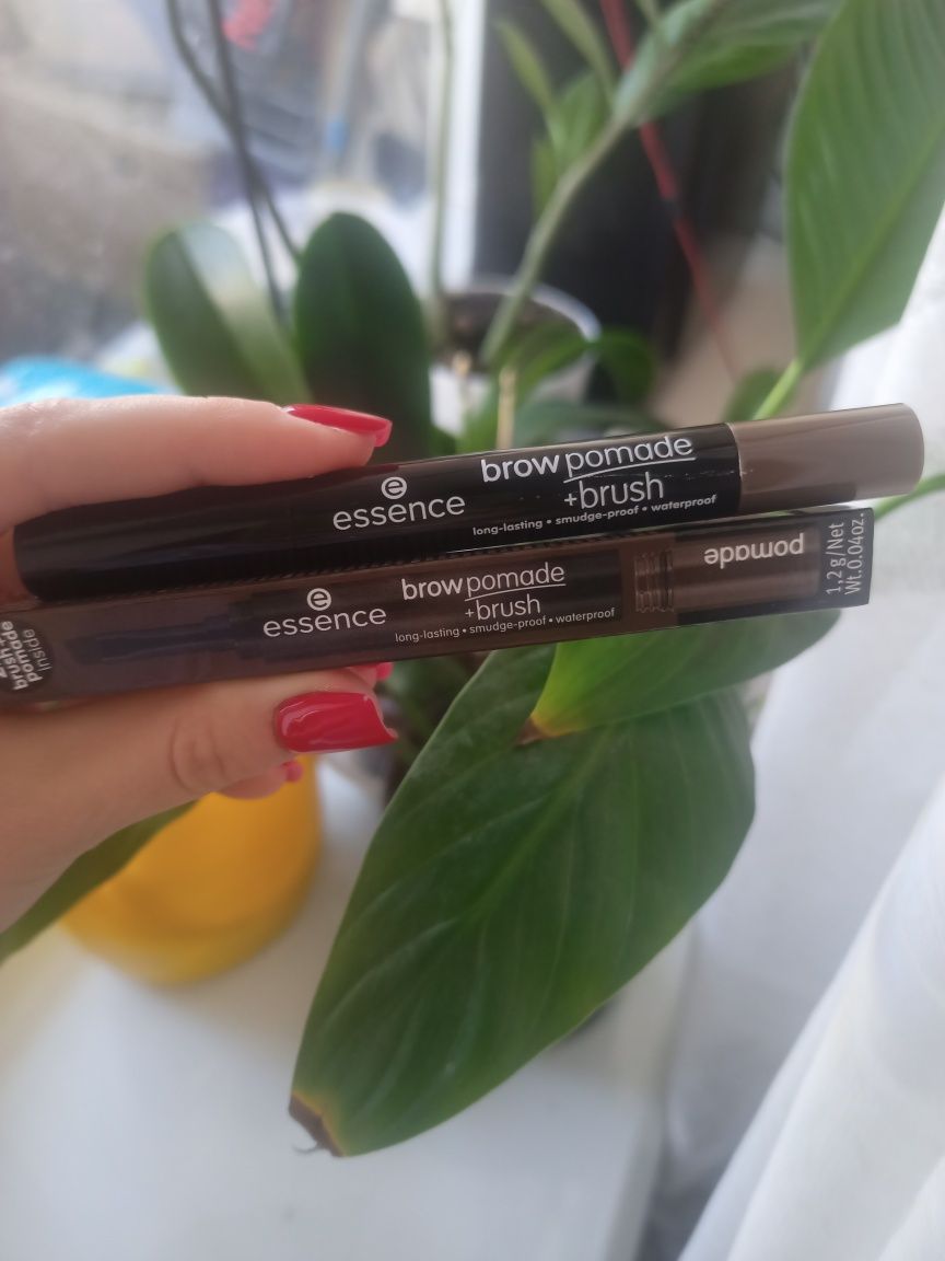 Олівець для брів, помадка, карандаш essence brow pomade brush