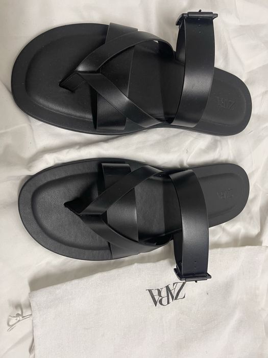 Lindas sandalias zara Homem em pele preta 45