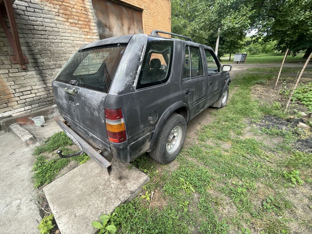 Опель фронтера на ходу заводиться едет