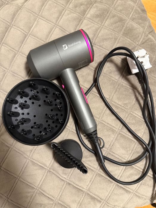 Фен для сушки волосся