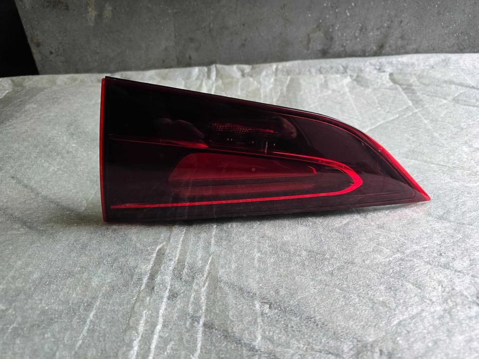 lampa tył w klapę Mercedes GLA A247