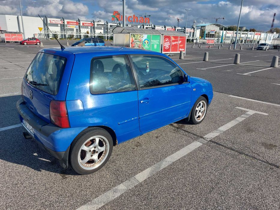 Sprzedam Volswagen Lupo silnik 1.7 sdi. Spalanie 4l/100 km.