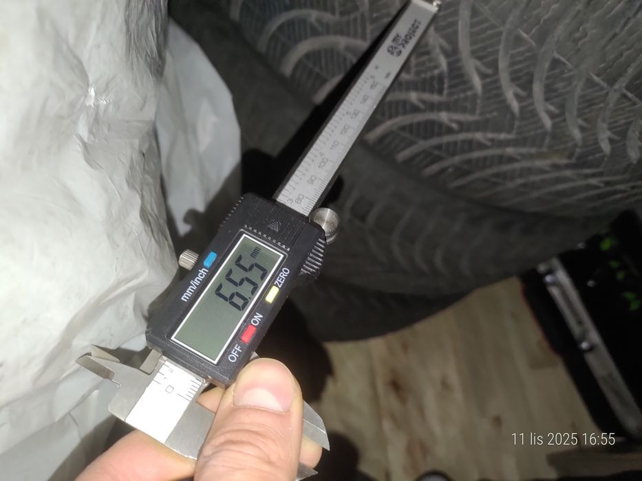 Komplet opon zimowych Audi 5x112 205/55/r16 91T