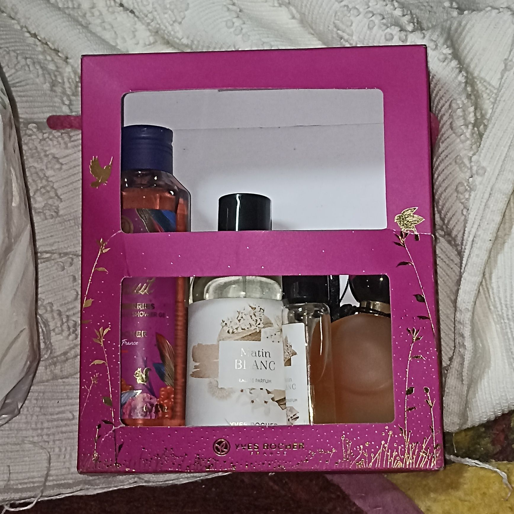 Conjunto de Vários Perfumes Yves Rocher tudo novo