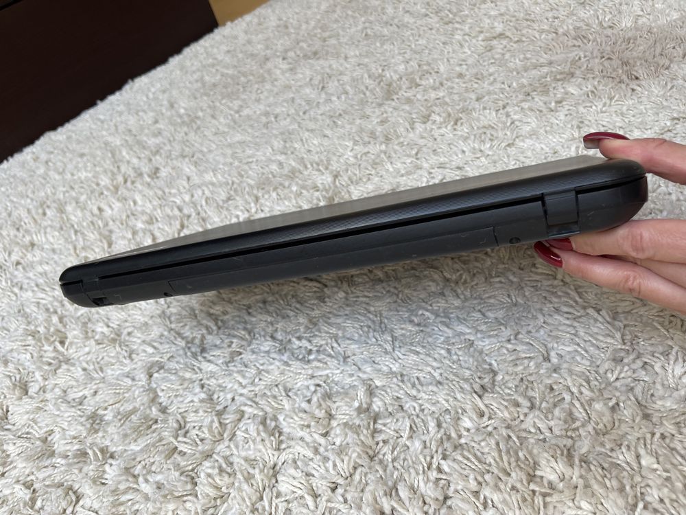 Toshiba Satellite C50 Intel Core i3