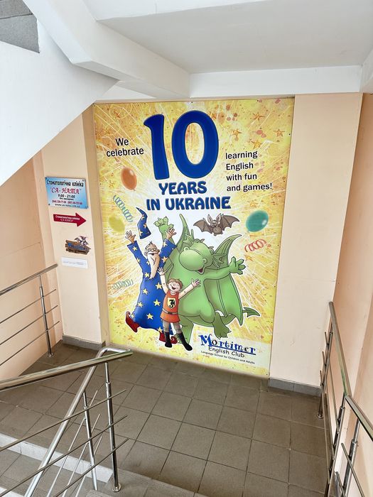 Дмитрівська 75, нежитлове приміщення під будь який вид діяльності