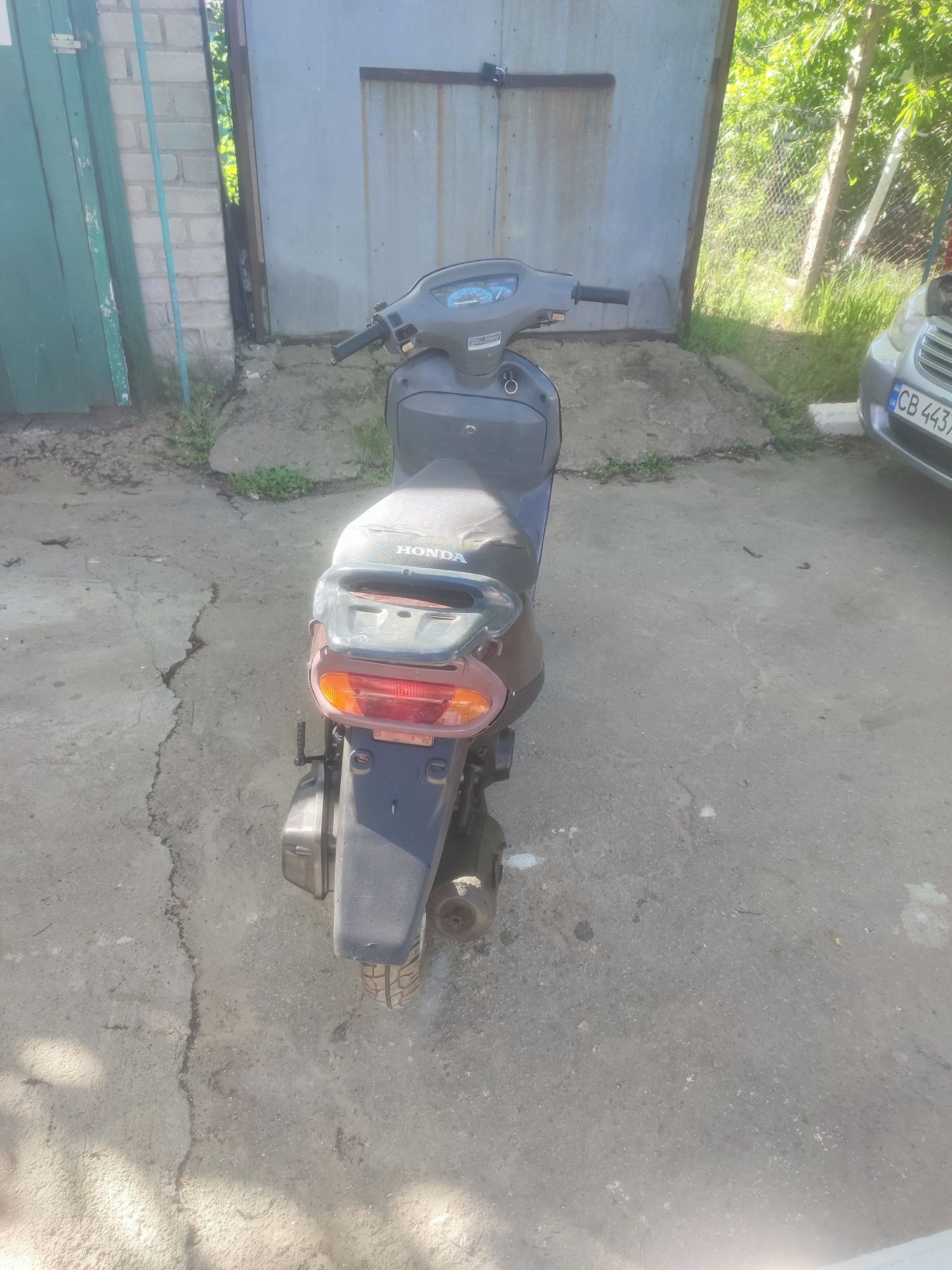 Скутер Honda tact 30