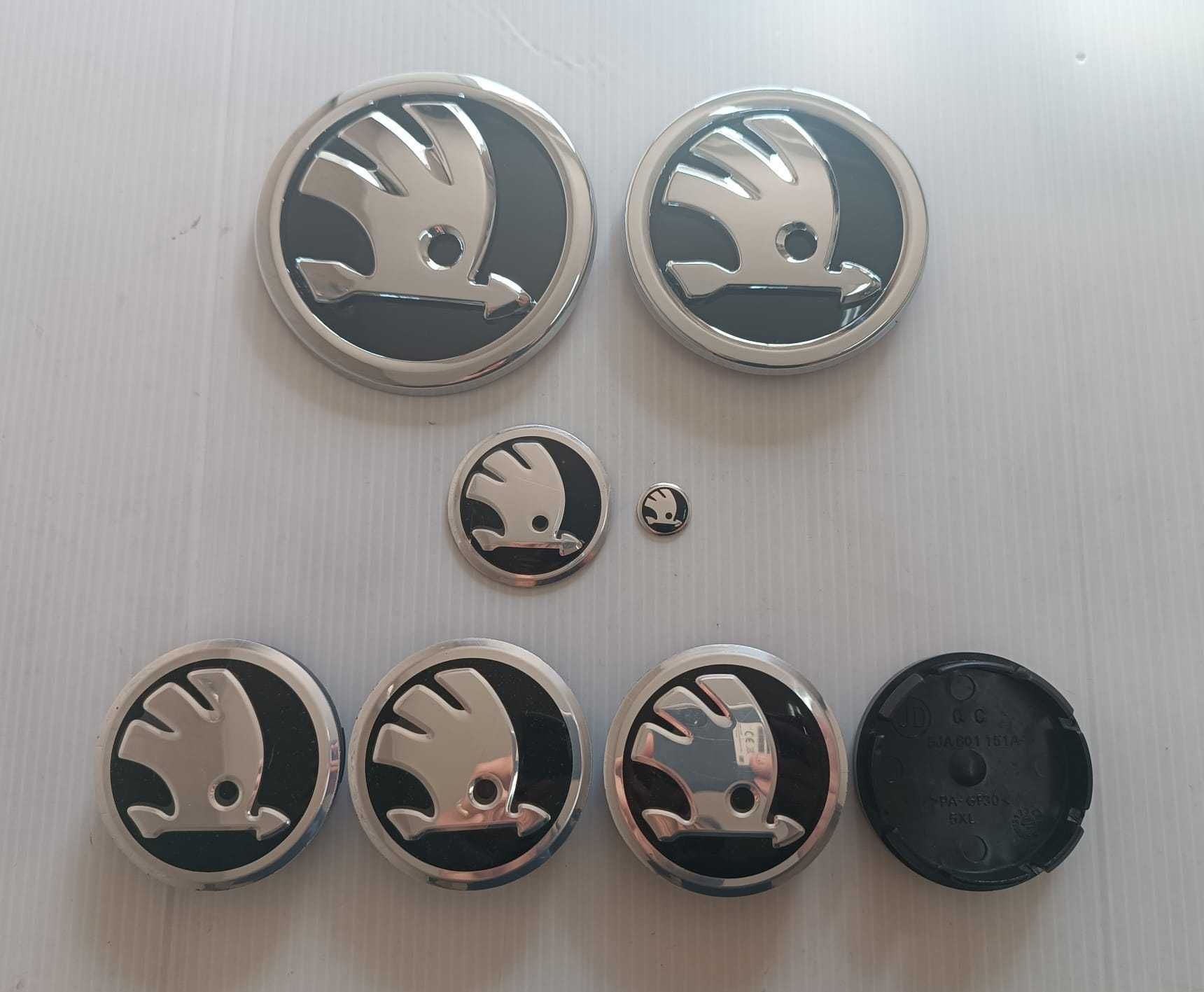 Skoda - Conjunto kit 7 ou 8 símbolos emblemas