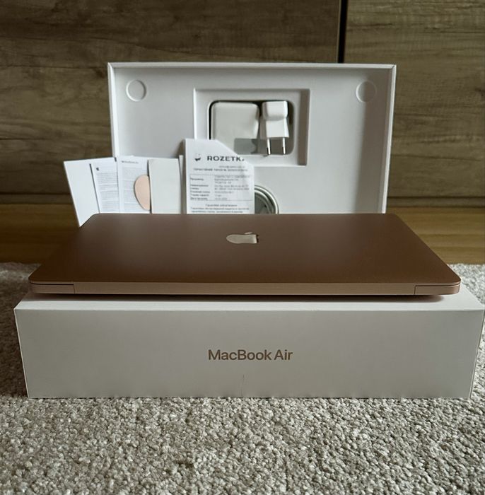 Macbook Air M1 Gold (відмінний стан)