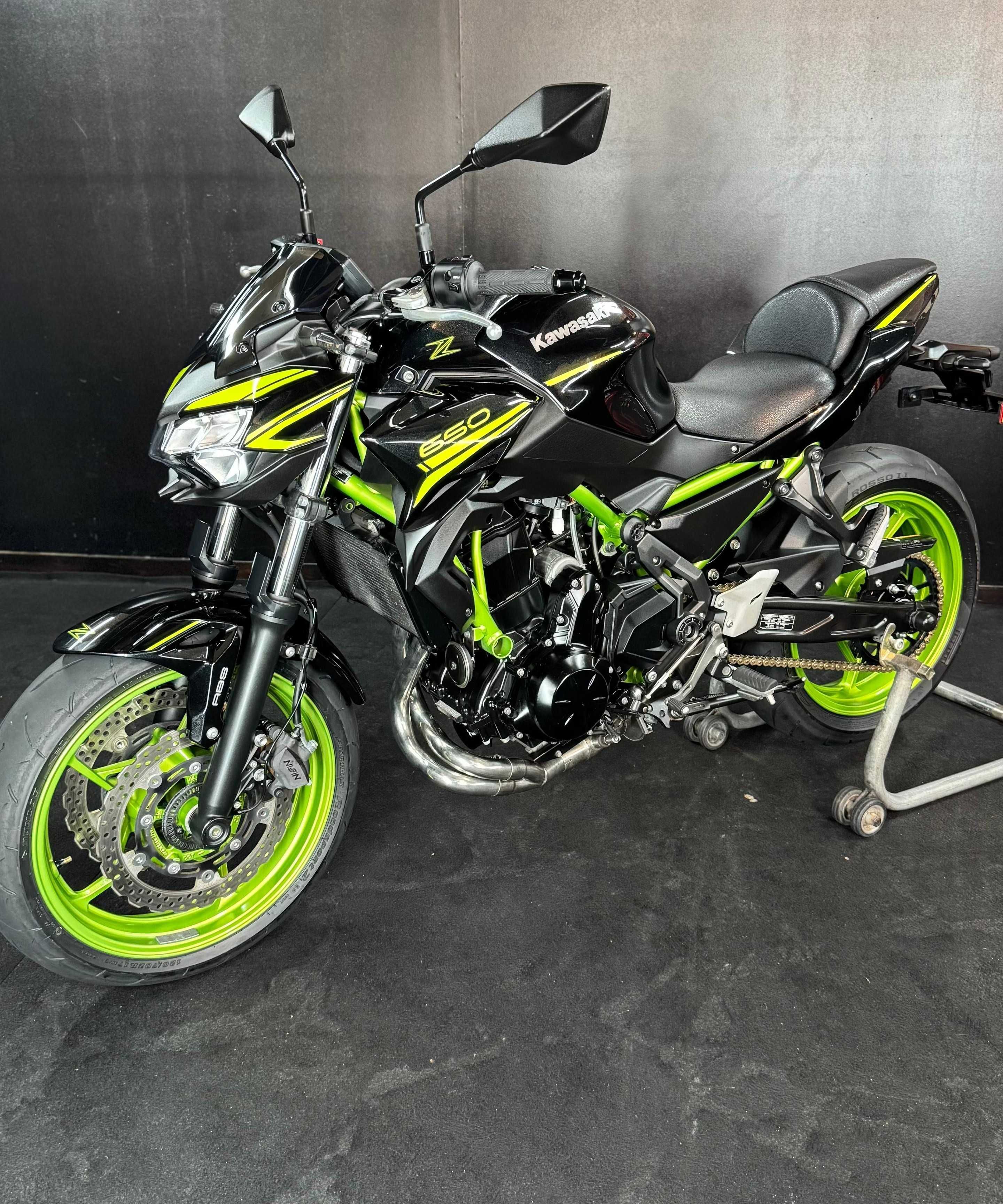 KAWASAKI Z650 ACEITAMOS RETOMAS