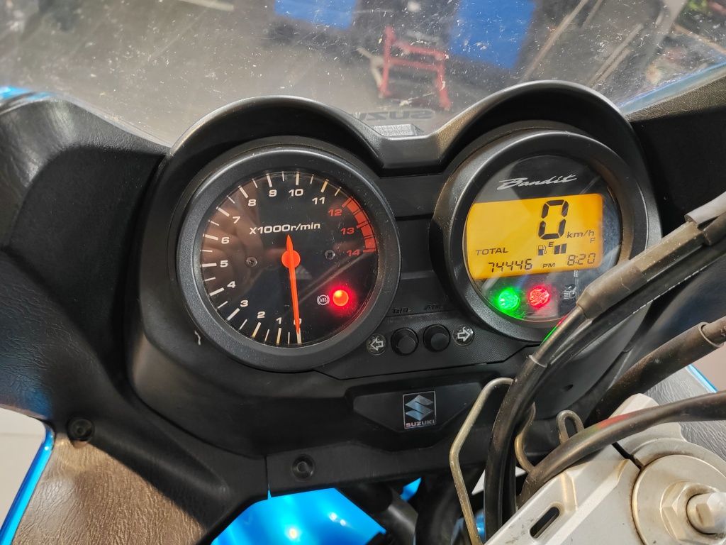 Suzuki GFS 650s Bandit