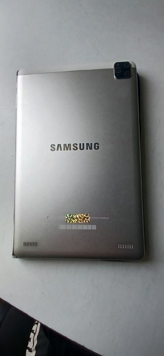 Планшет Samsung 10