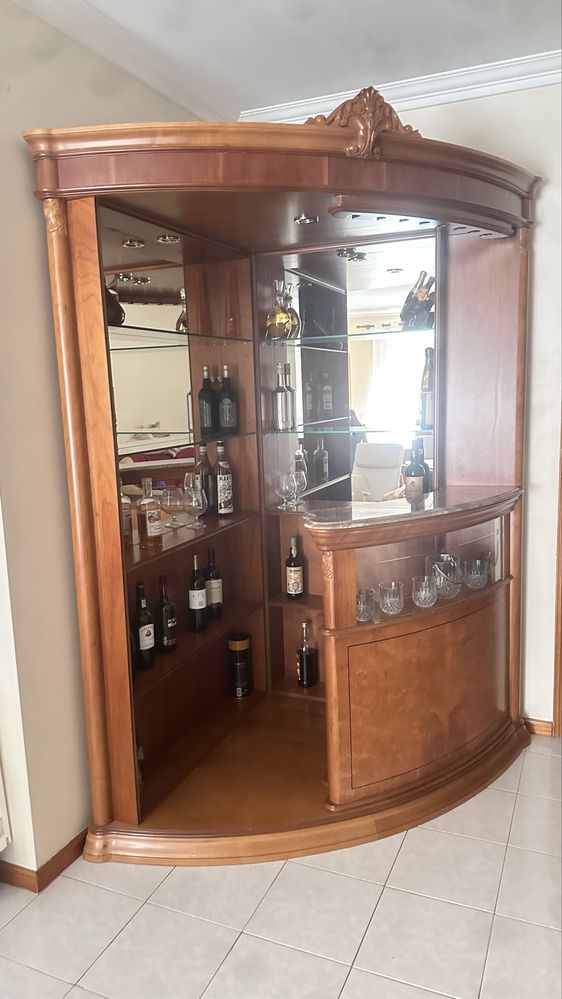 Para venda bar de canto  igual a novo