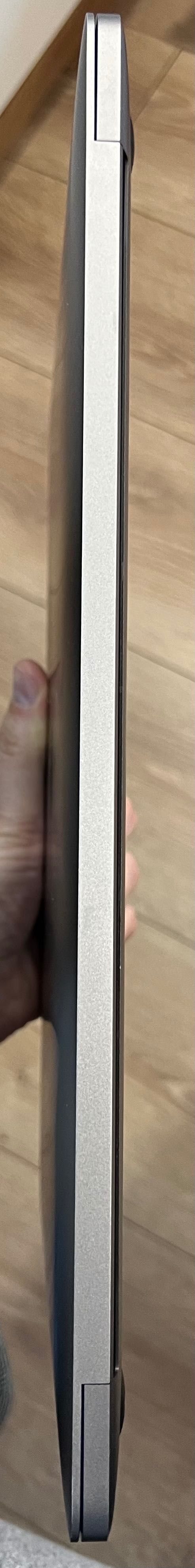 Apple MacBook Pro 15 2019 2,3GHz/i9/16 GB/512gb SSD