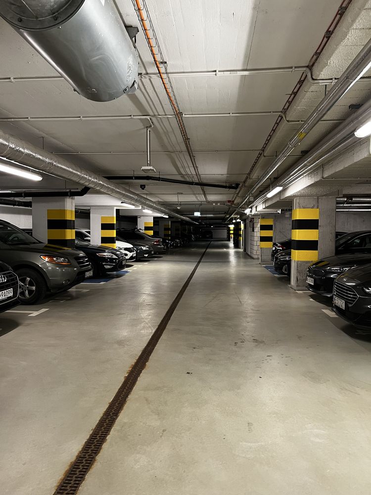 Parking miejsce postojowe garaz ul. Juliana Konstantego Ordona 5b Wota