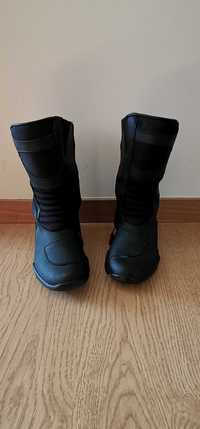 Botas forma motar