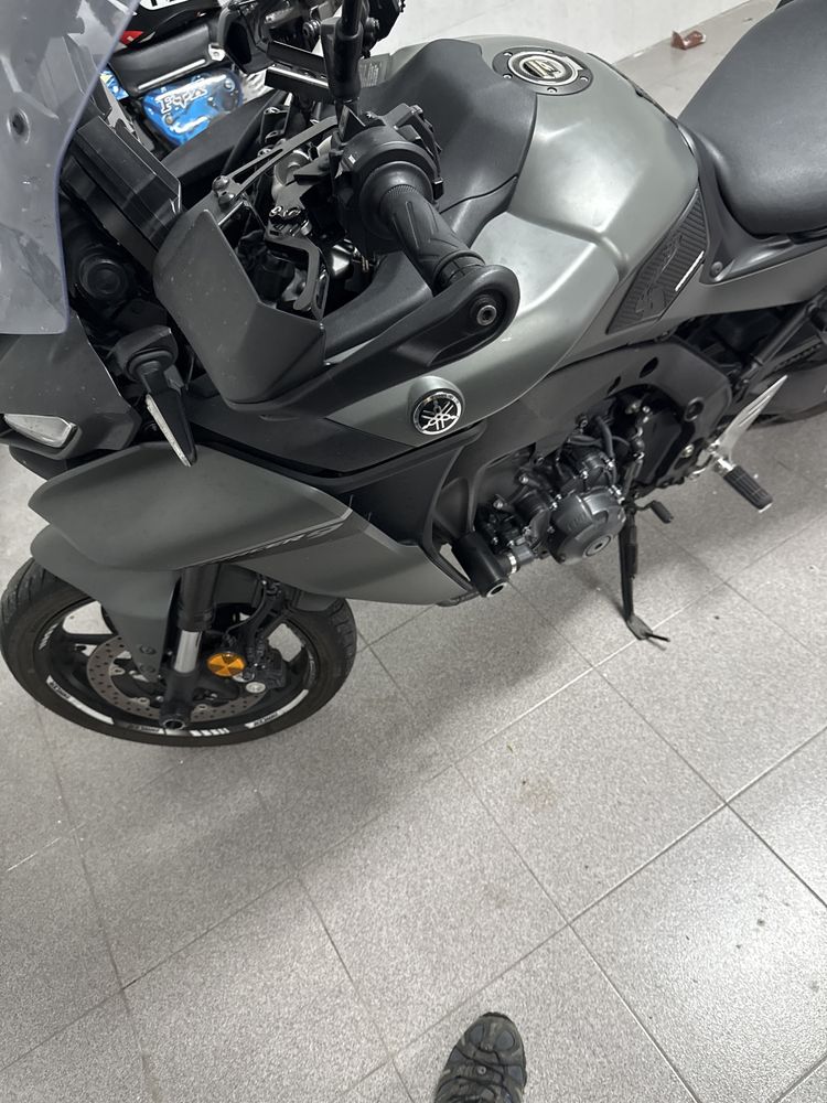 Yamaha tracer 9.