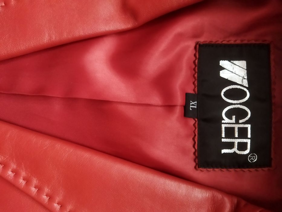 Женский кожаный пиджак