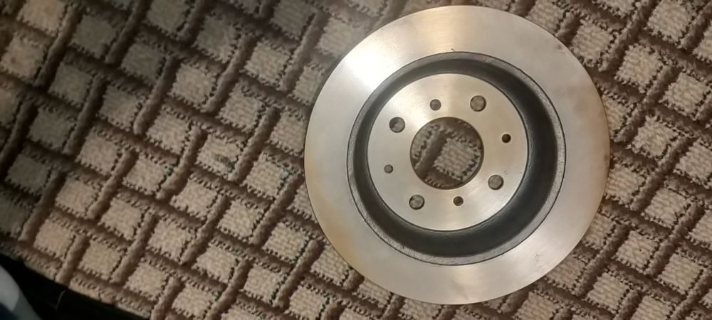 Nowe tarcze tylne Honda Civic