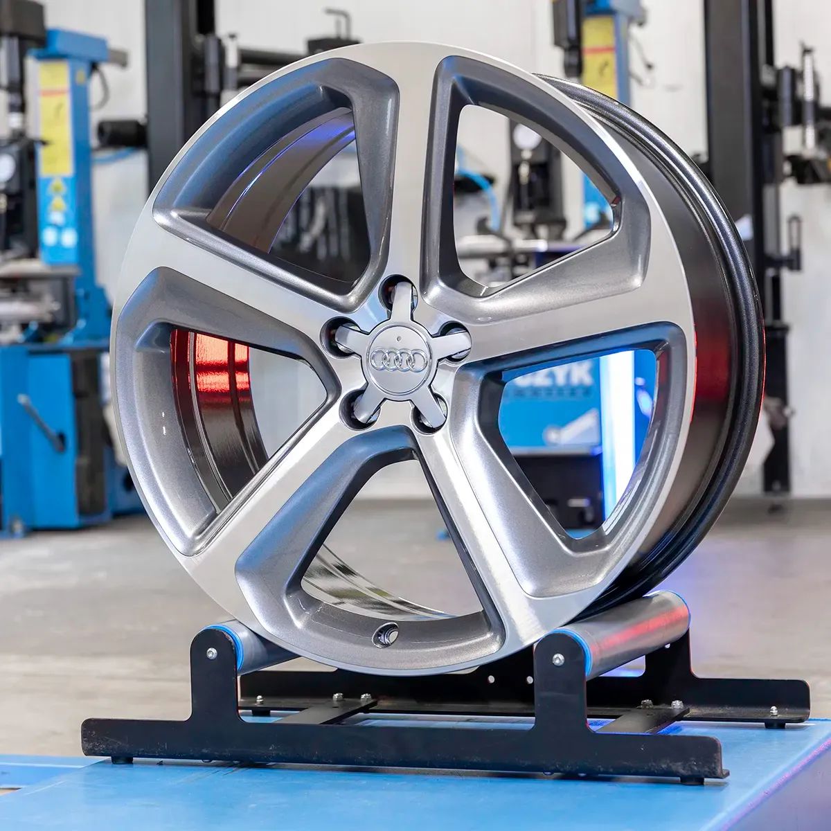NOWE Felgi Audi 20 A4 A5 A6 A7 A8 Q3 Q5 SQ5 Q7 TT