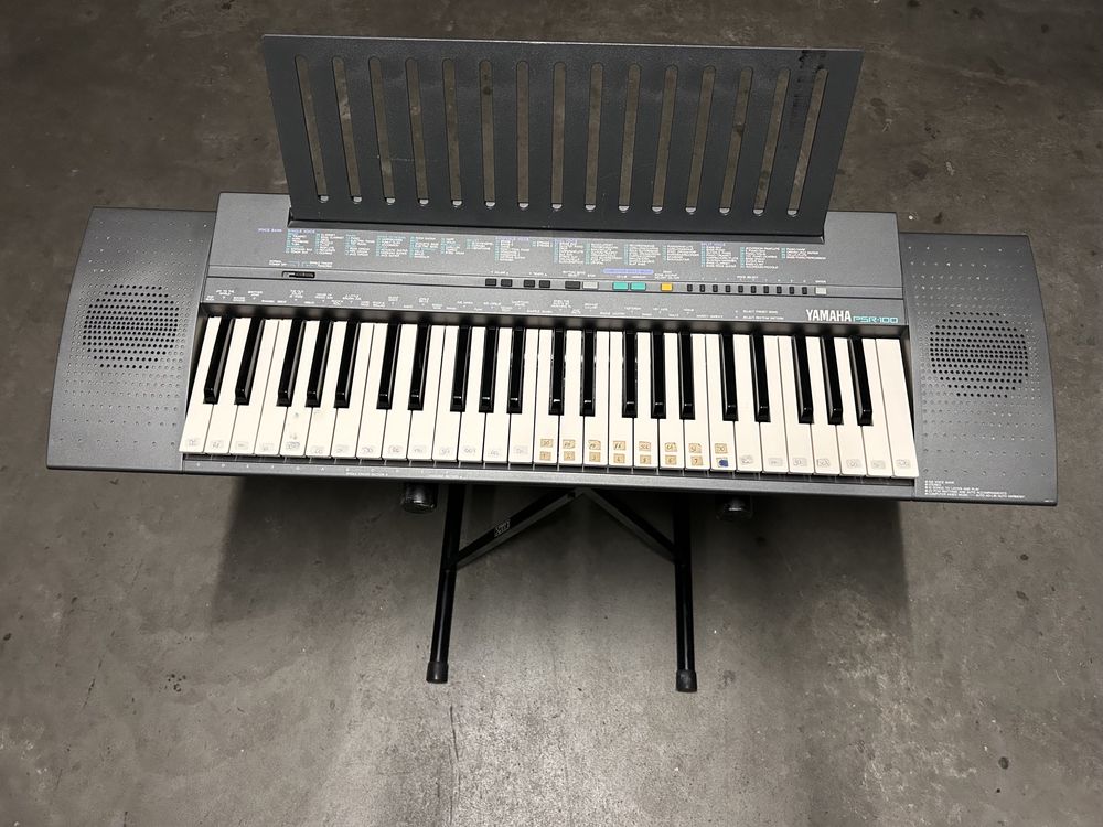 Teclado Yamaha PSR -100